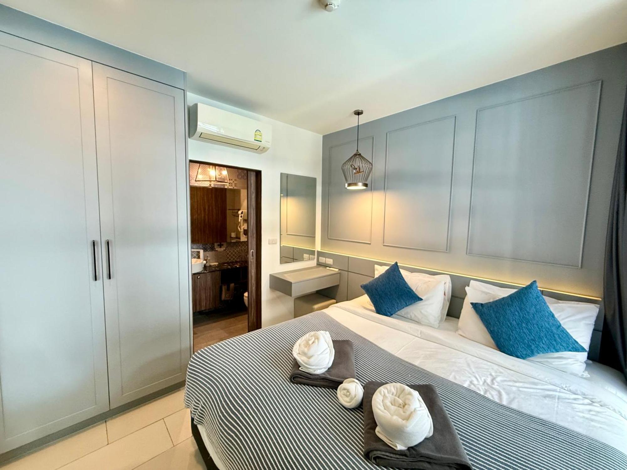 Poolside 1 Bedroom, 10 Mins Walk To * หาดสุรินทร์